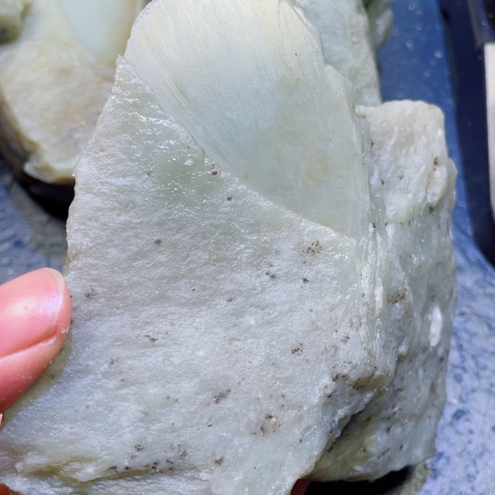 和田玉未镶嵌珠宝半成品