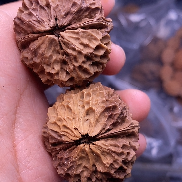 吊坠文玩核桃    160