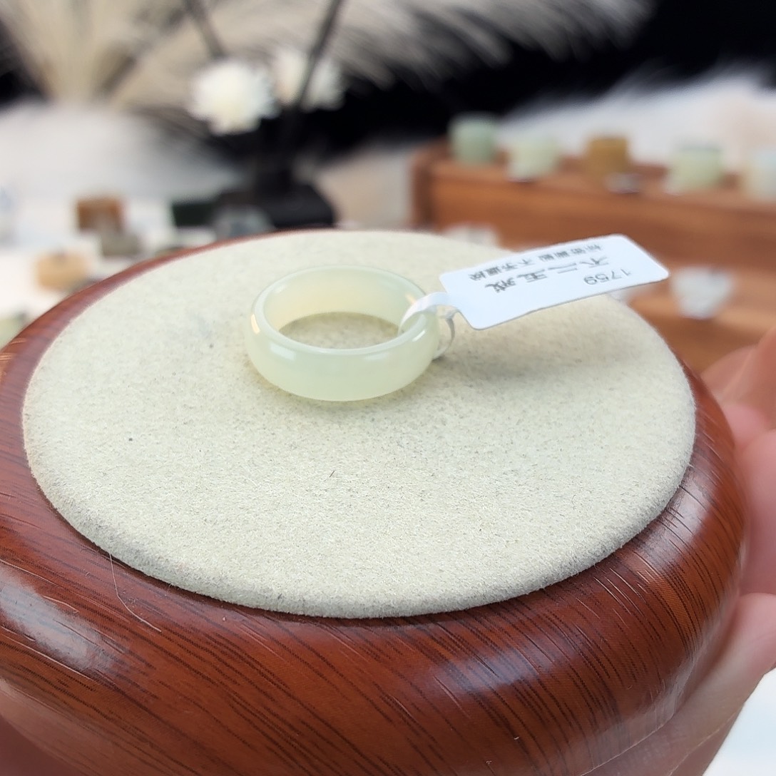 和田玉未镶嵌戒指晴水轮胎17.27mmj17