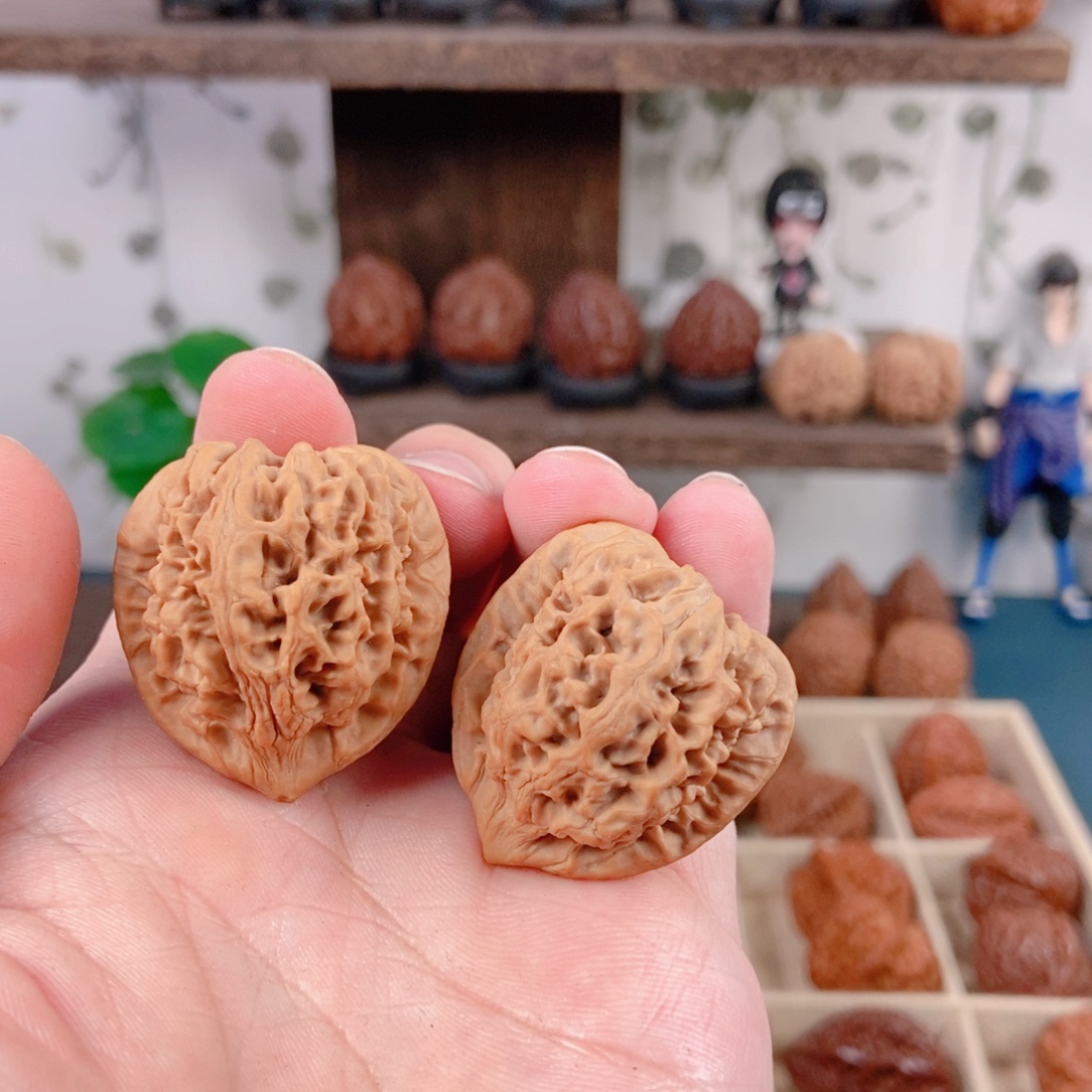 吊坠文玩核桃63¥）太行龙纹