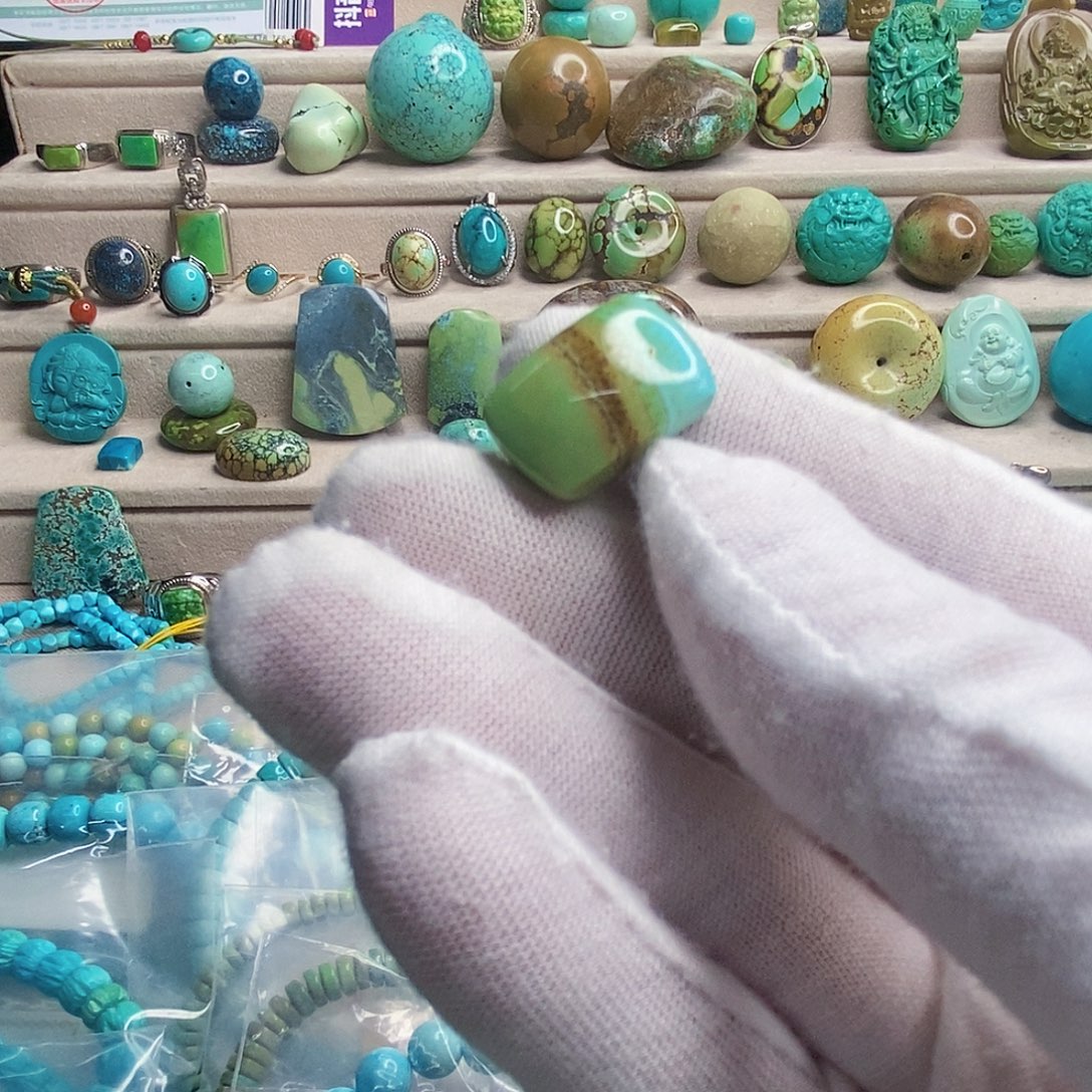 未镶嵌绿松石珠宝奇石