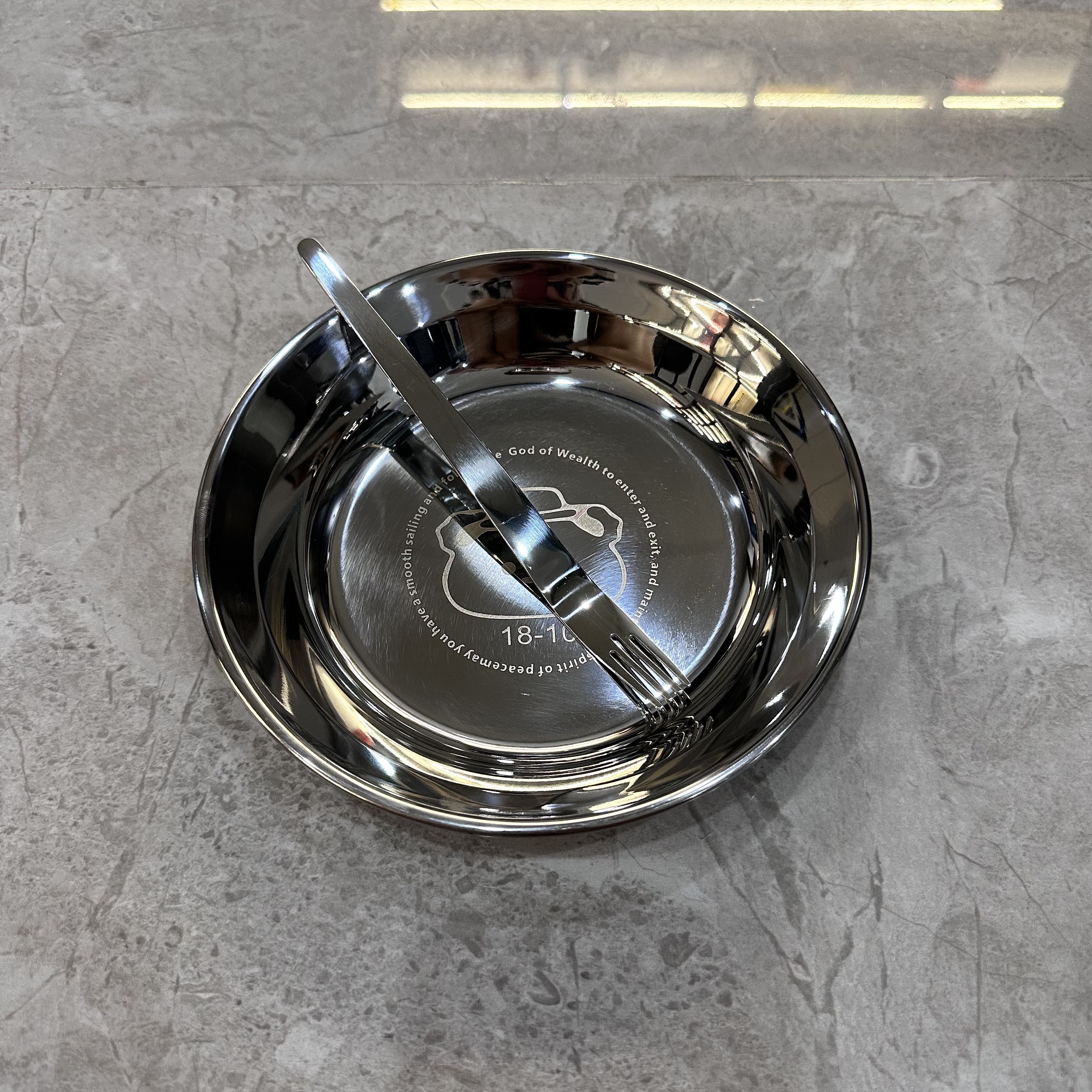 1810叉盘不锈钢圆盘可爱卡通餐盘水果盘宝宝辅食零食盘食品级餐具