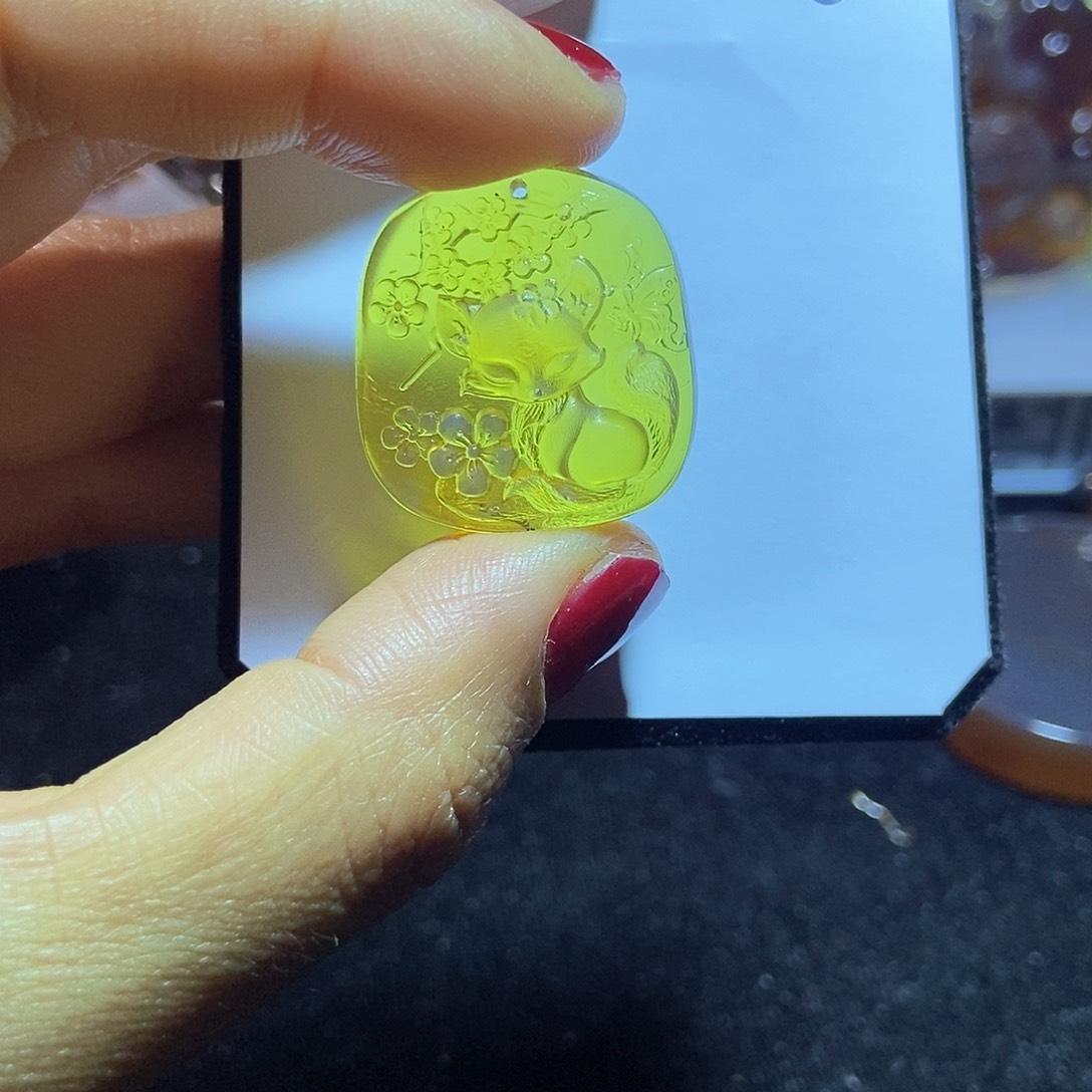 未镶嵌颈饰琥珀缅甸天然琥珀吊坠