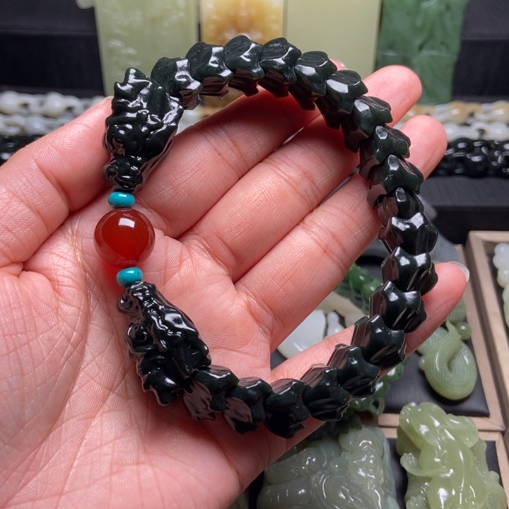 颈饰未镶嵌和田玉永***謌