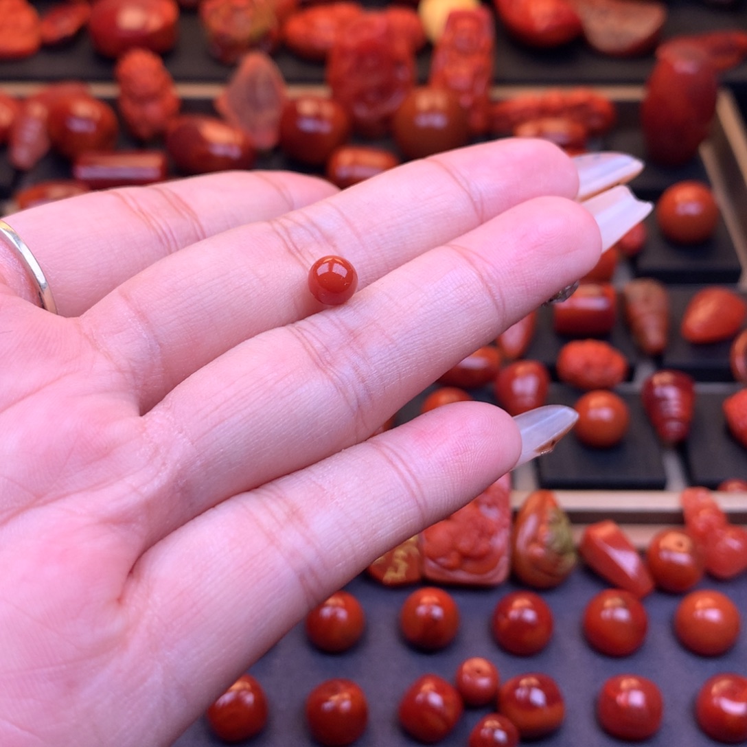 南红玛瑙未镶嵌原矿圆珠6mm