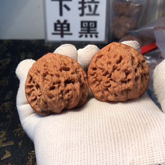 文玩核桃把件水龙纹42mm