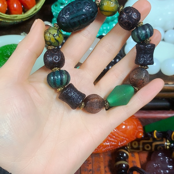 玛瑙/玉髓合金颈饰