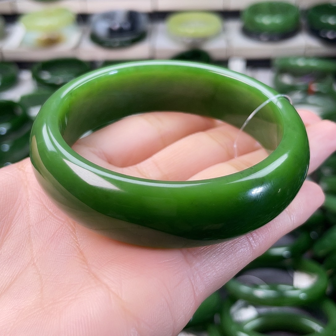 和田玉（碧玉）手镯未镶嵌