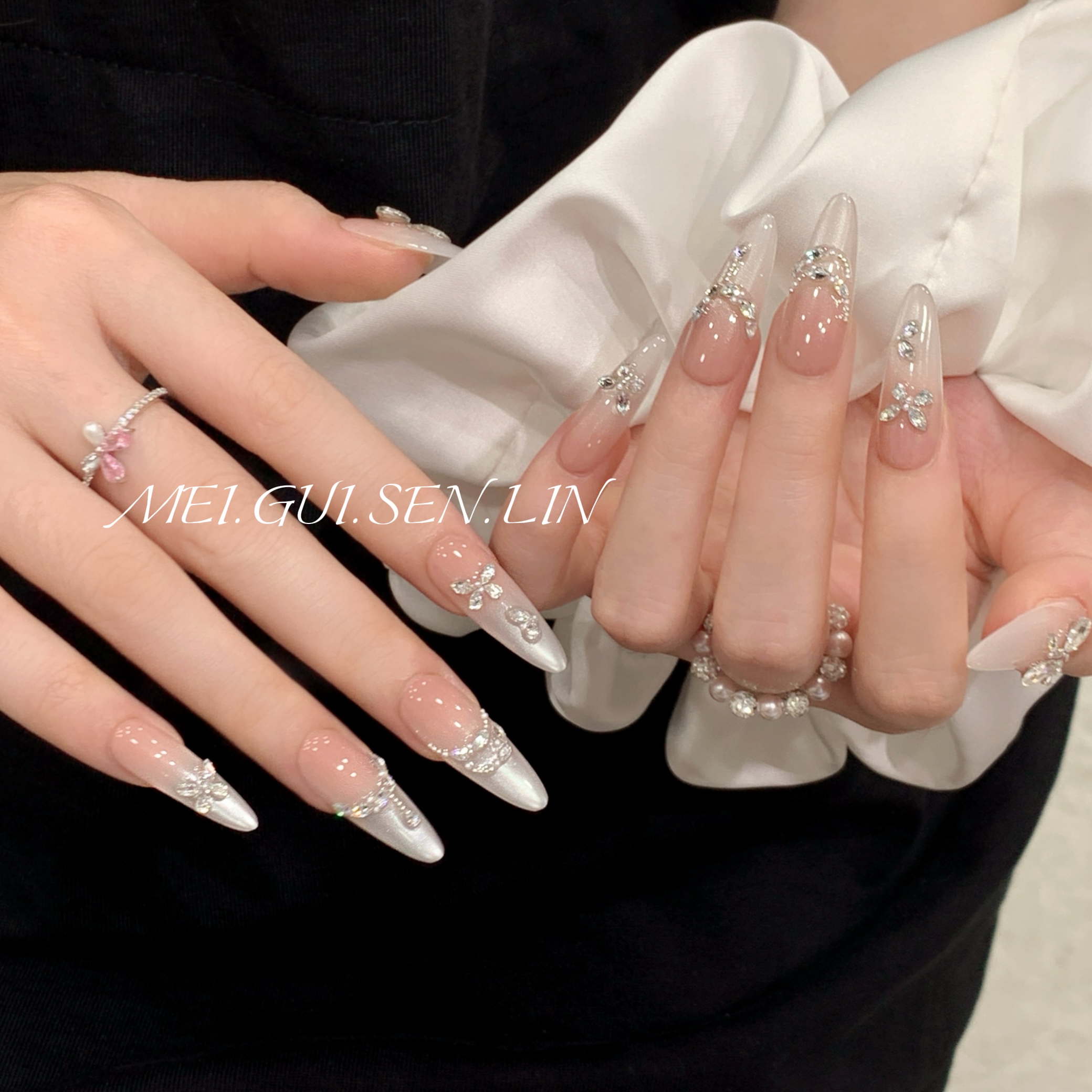 珊瑚蝶 玫瑰森林浪漫高贵法式渐变奢华钻饰蝴蝶手工穿戴甲