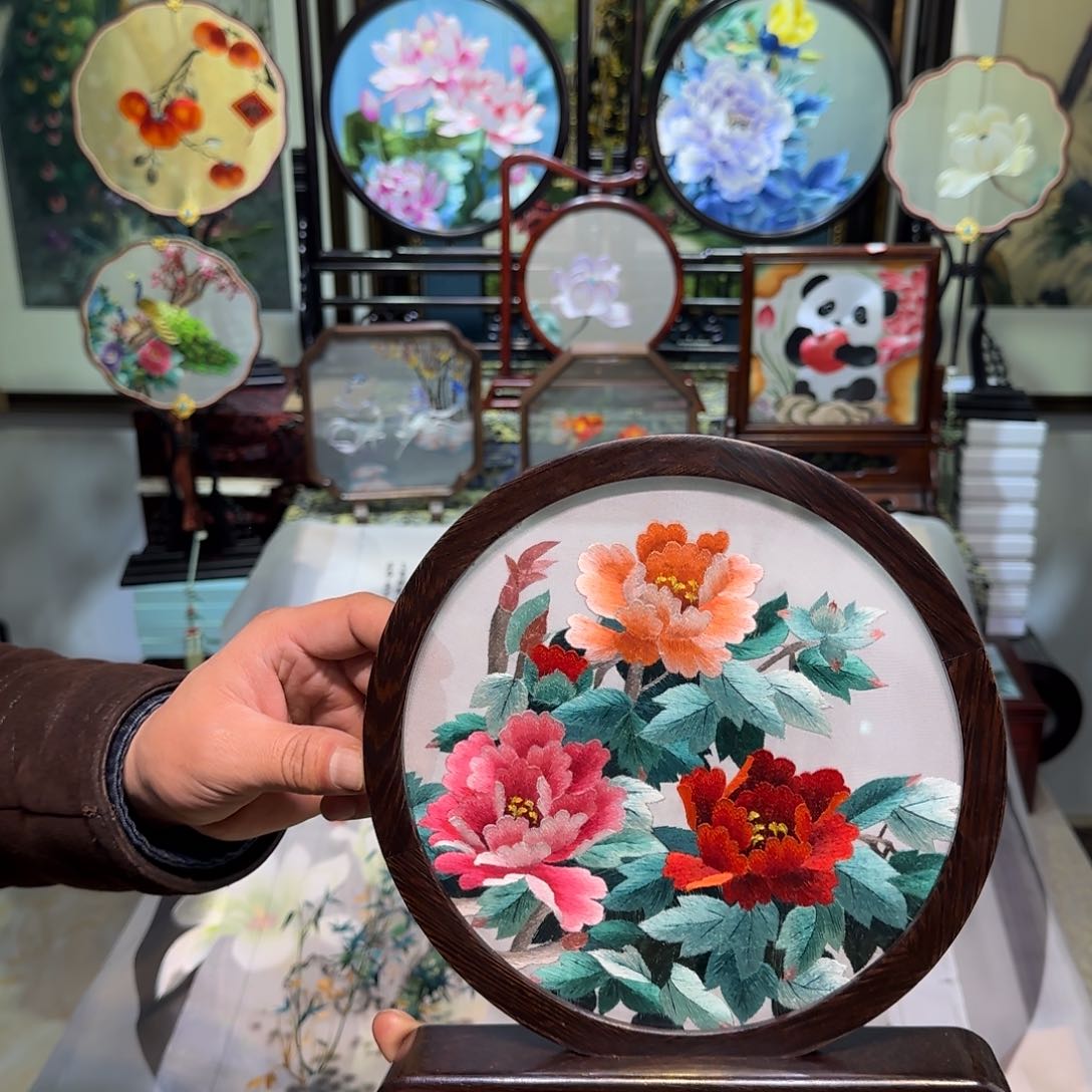 刺绣刺绣工艺精湛