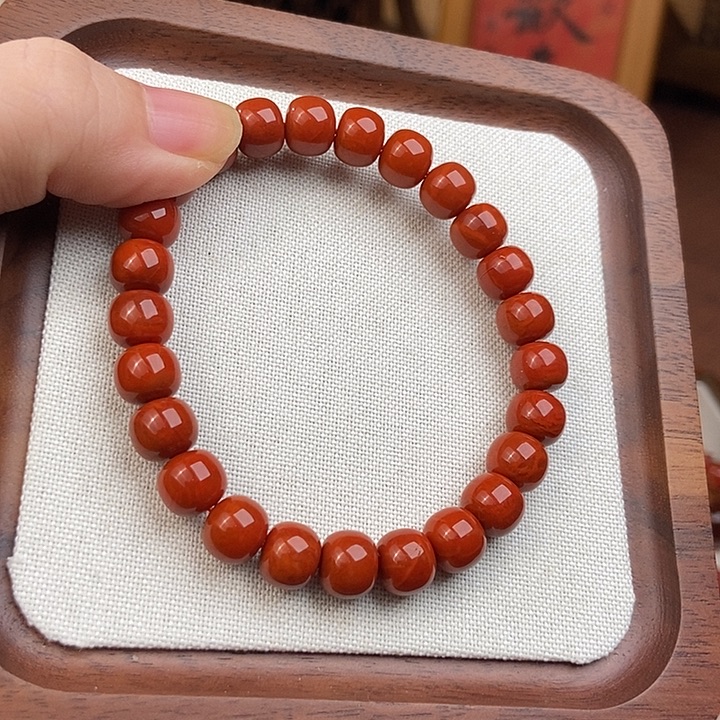 莫***寻南红玛瑙未镶嵌手链