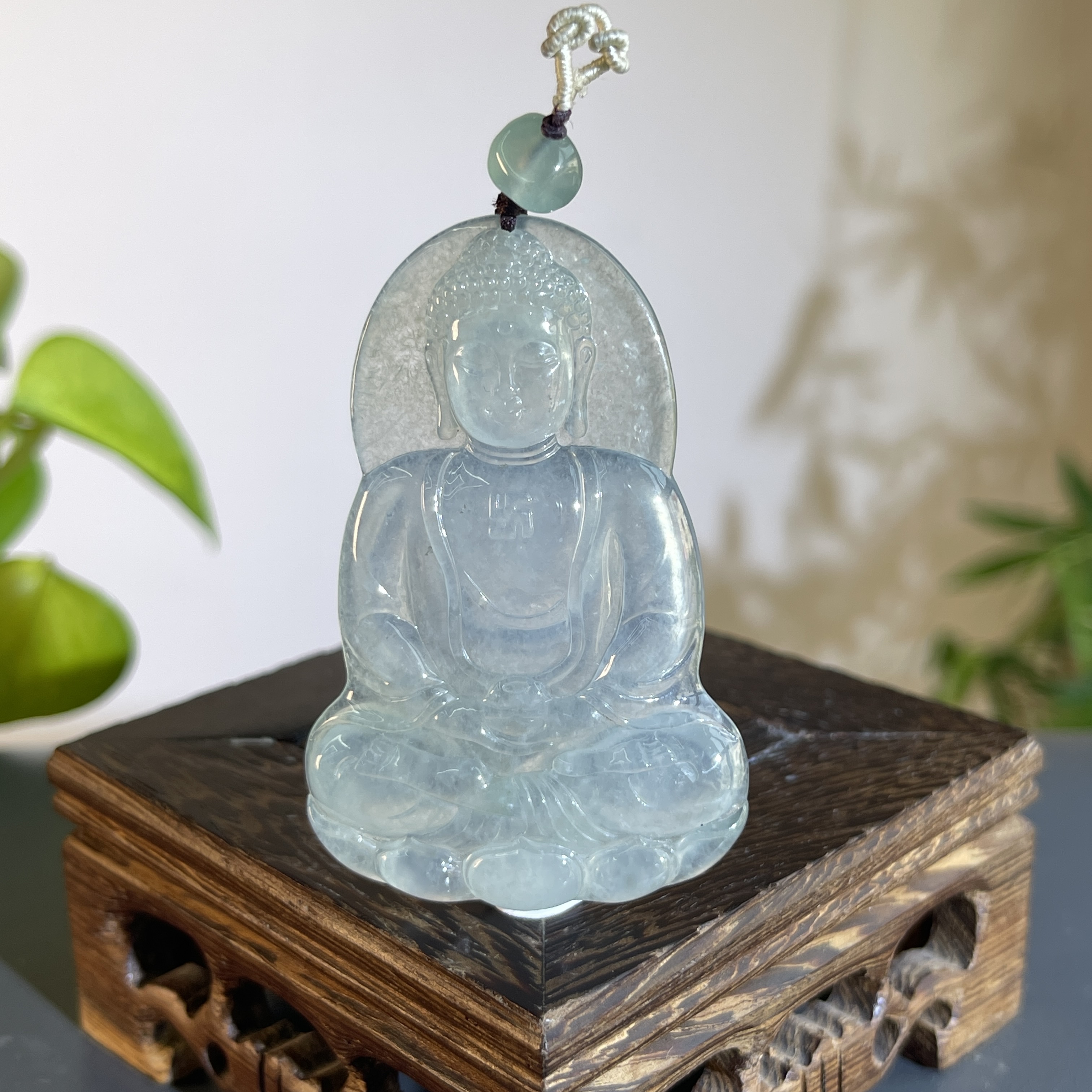 JTB20-210 天然缅甸A货翡翠  大日如来