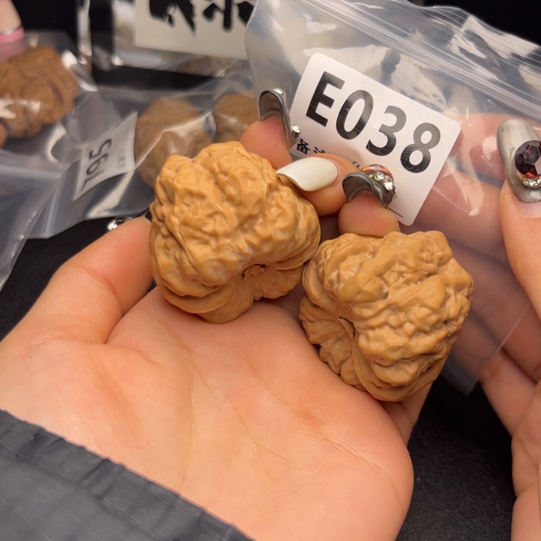 文玩核桃把件蛤蟆40