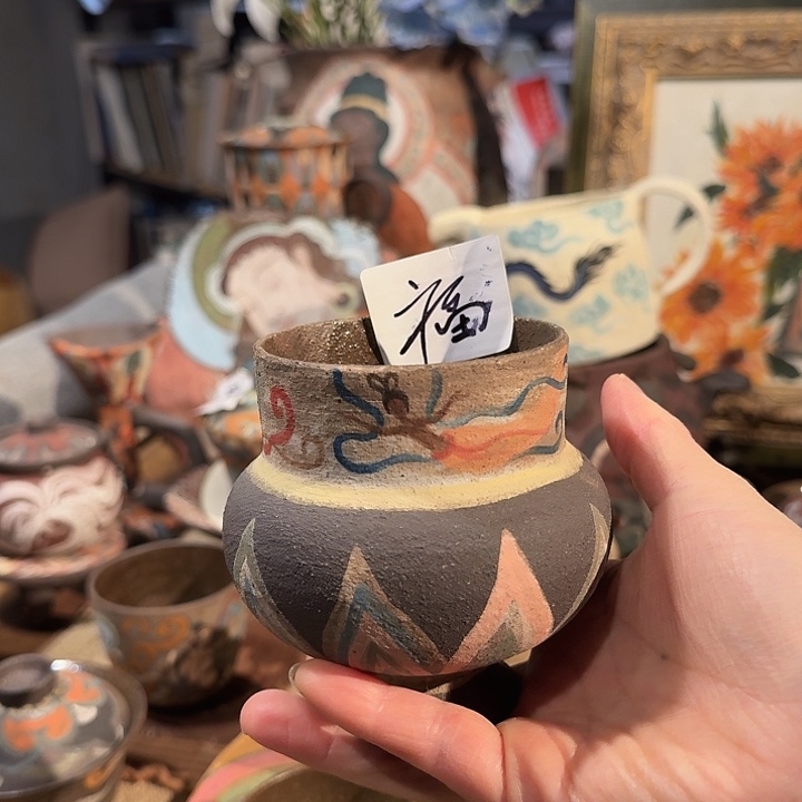 手工制作各种精美陶瓷