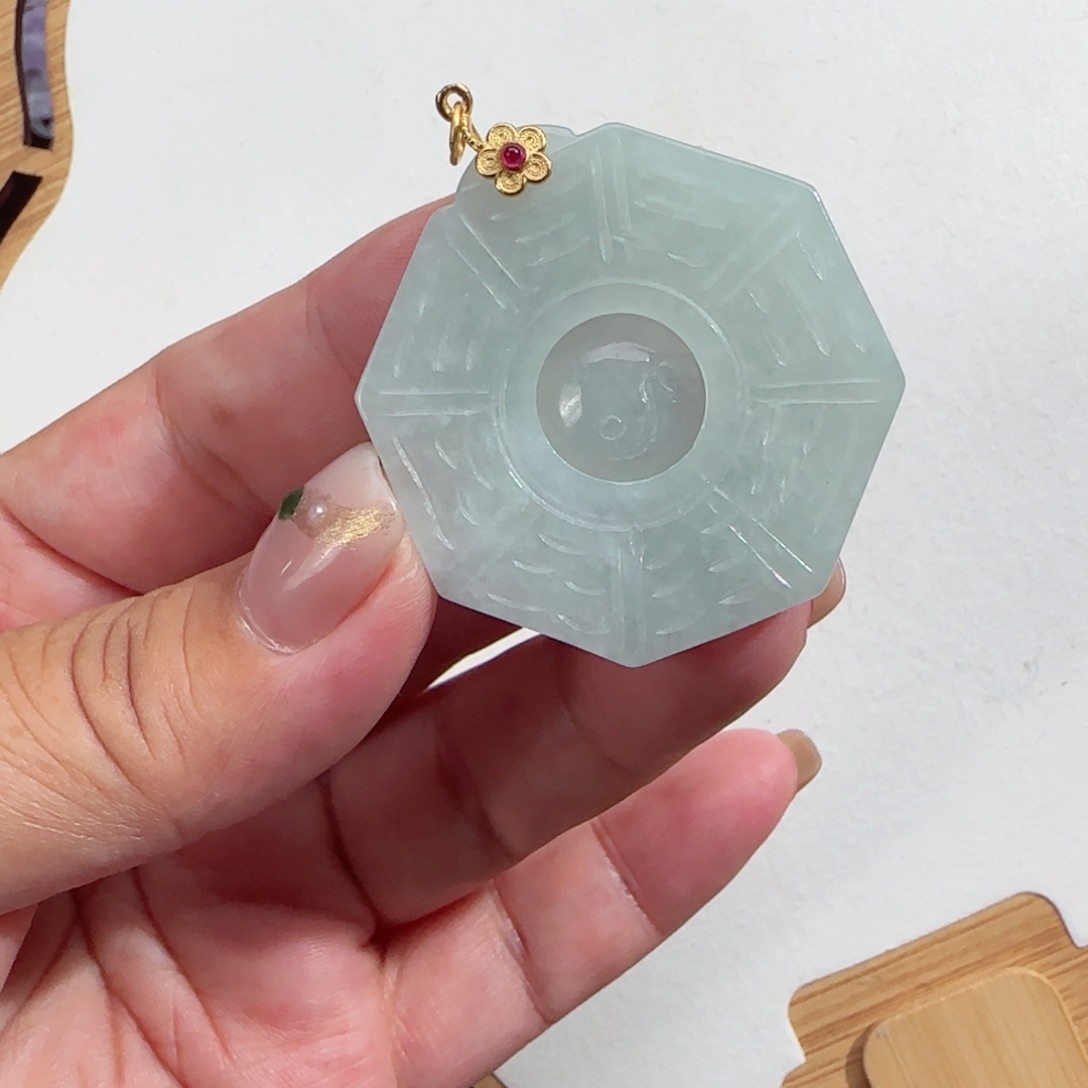 翡翠未镶嵌颈饰仿古