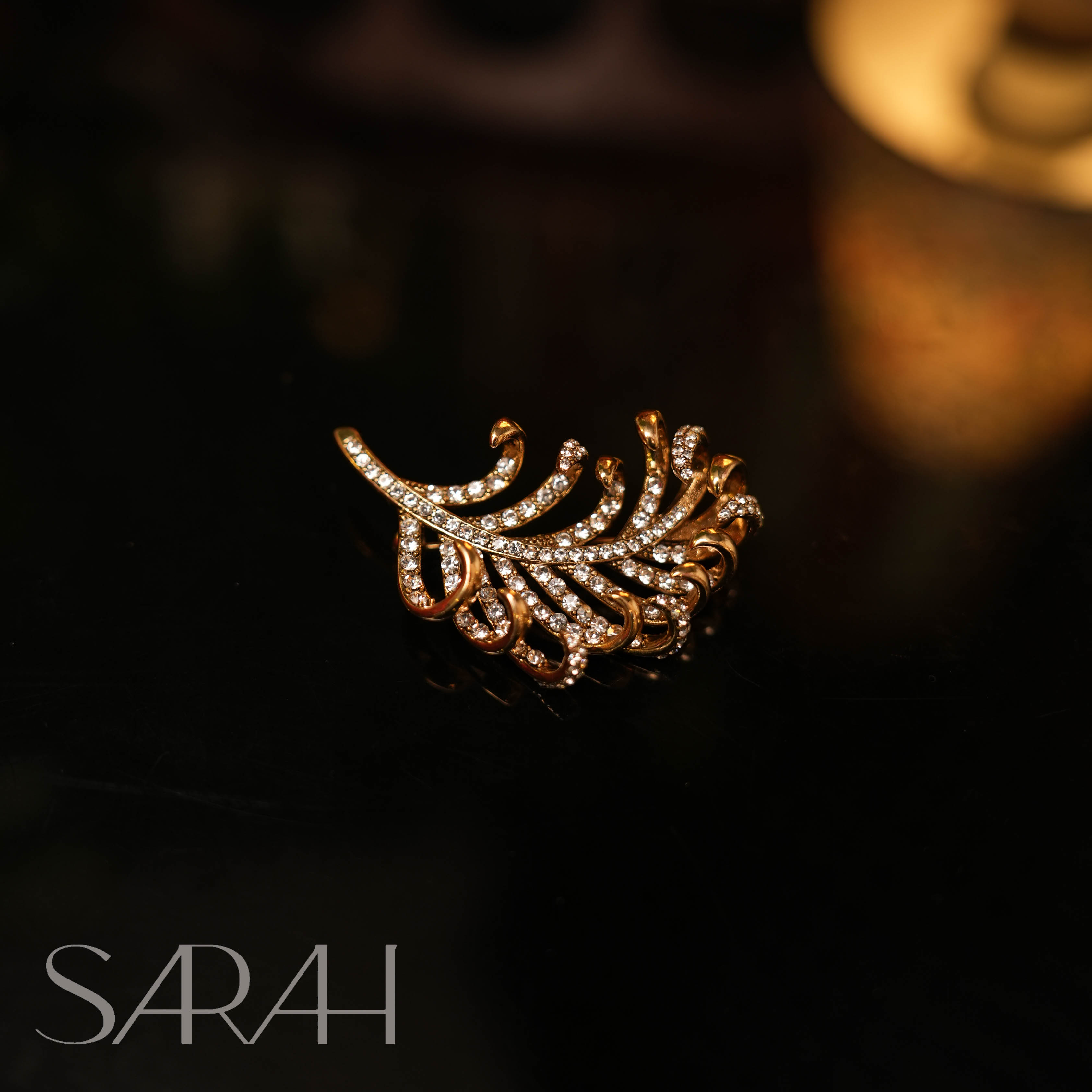 铜合金合成锆石胸针 DearLisa.精工系列 复古金色镶钻树叶 胸针