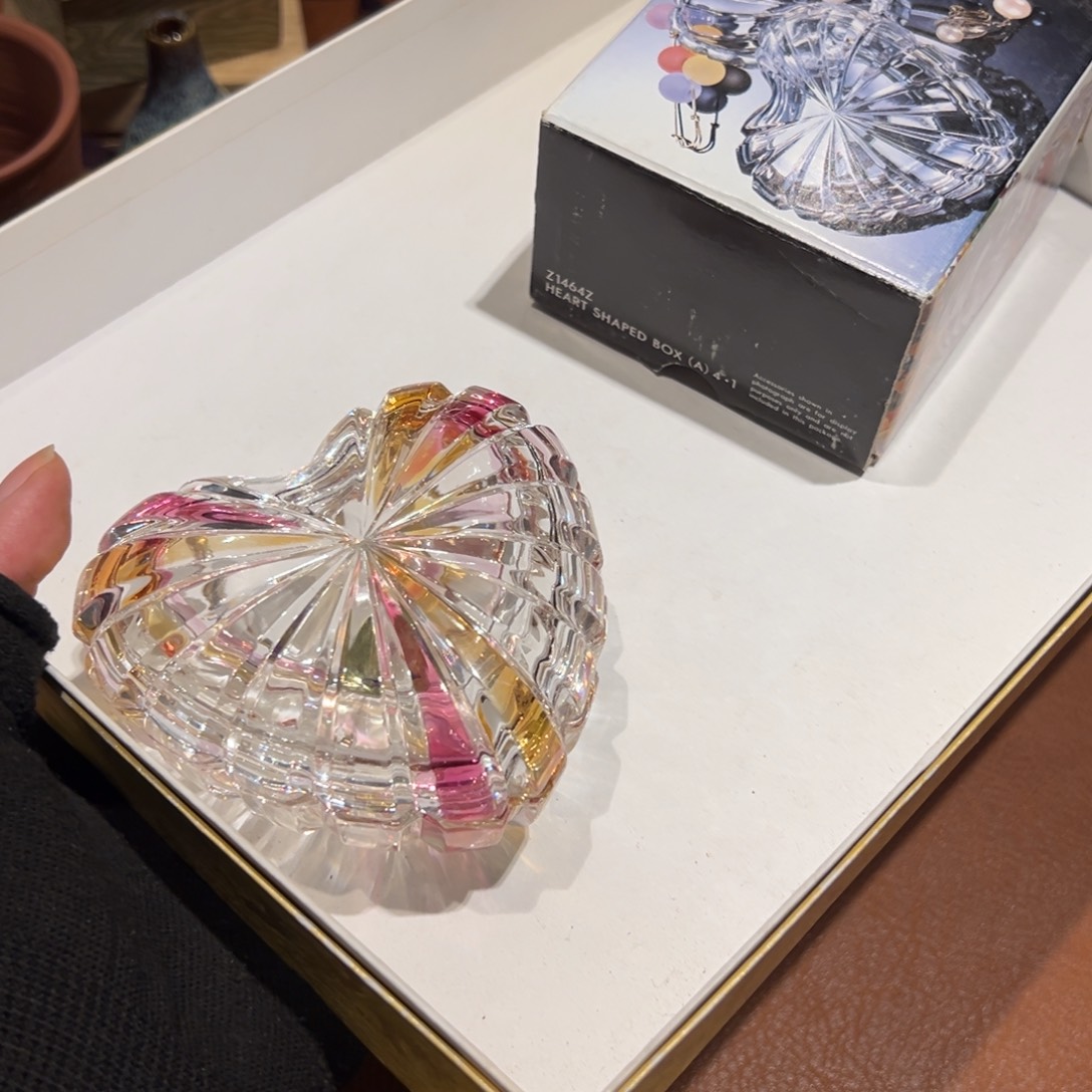 瓷片哈哈哈哈哈哈哈哈哈哈