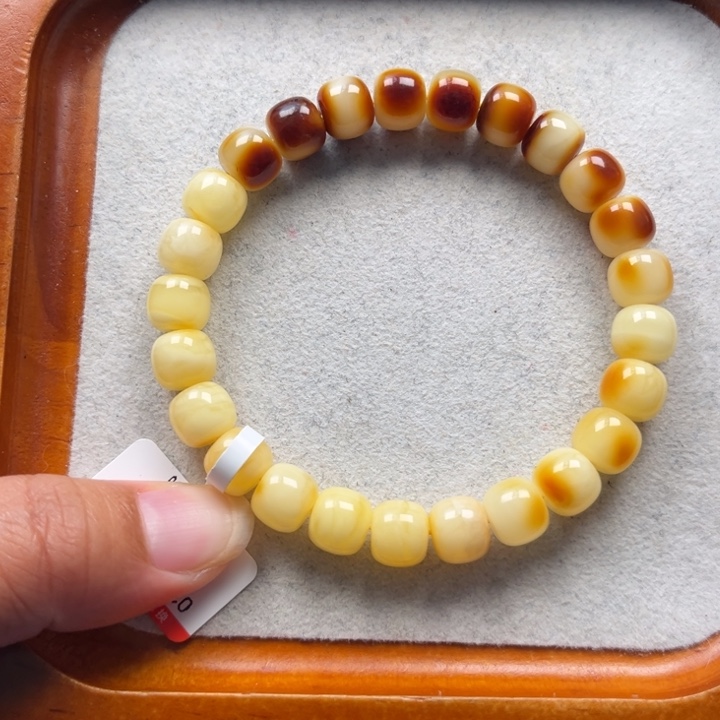 琥珀未镶嵌珠宝奇石M26号8.7+沁色花蜡