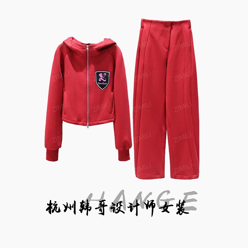 【韩哥女装】2025冬季加厚《山茶花》棕红色连帽运动卫衣套装5726-P3