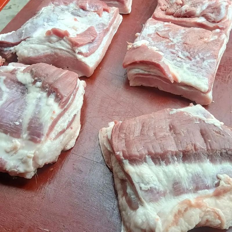 （龙陵县城内配送）猪五花肉