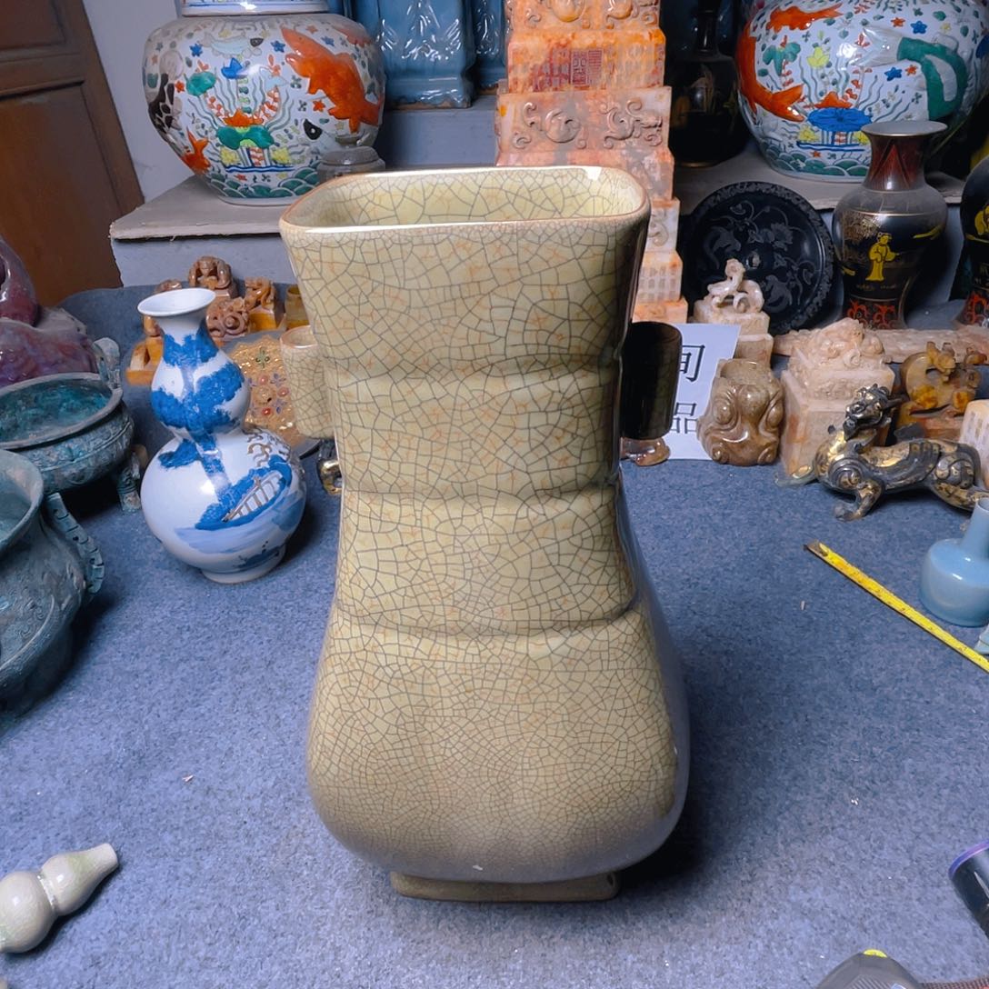 碟坎坎坷坷地走过每