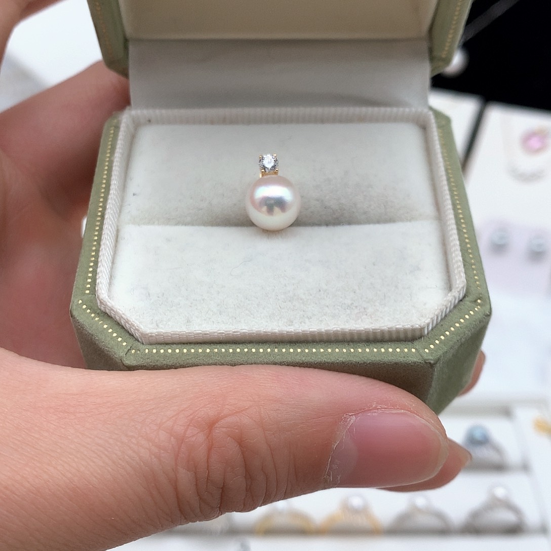 海水珍珠8.5-9mm  ak 戴妃18K金镶嵌