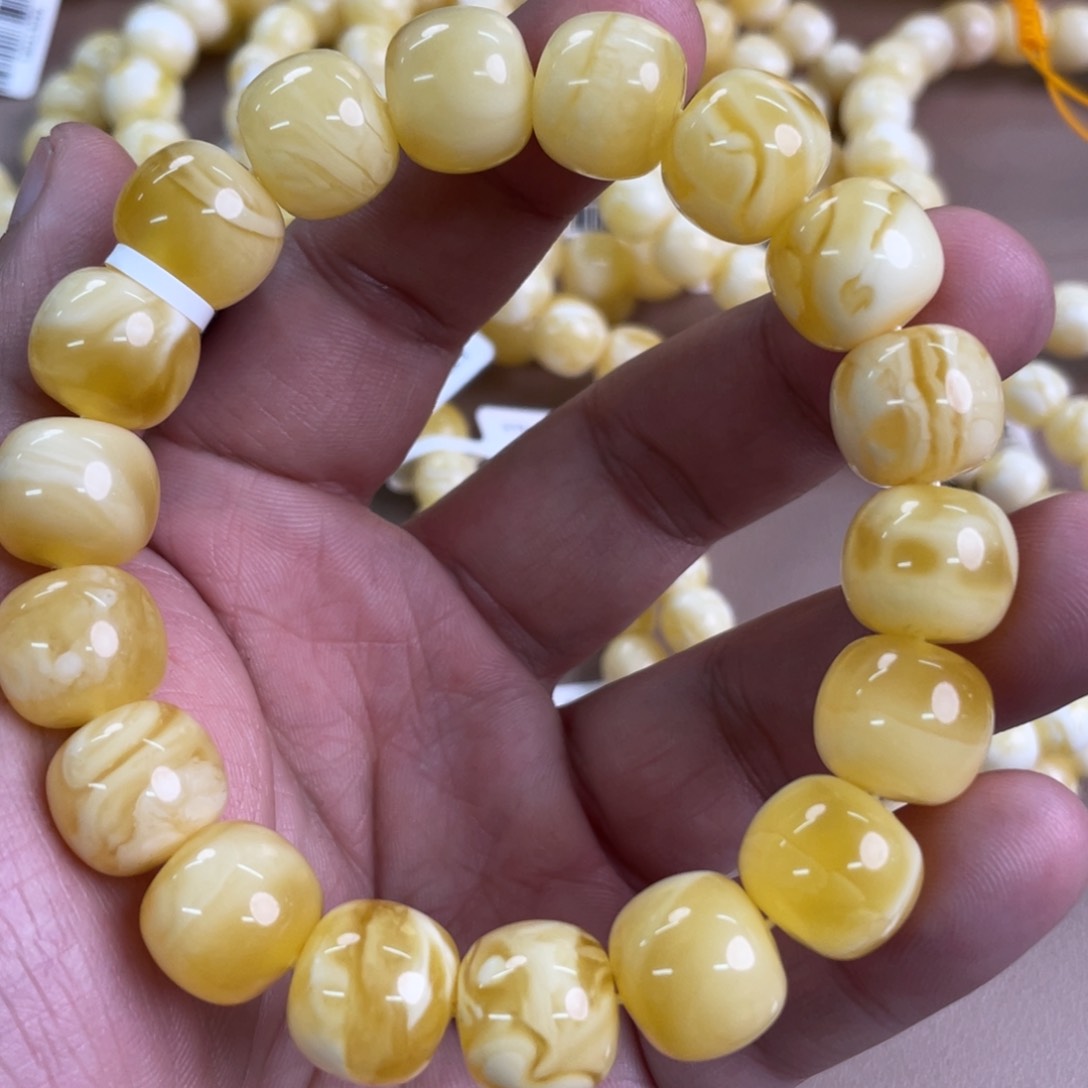 琥珀裸石未镶嵌04100000000