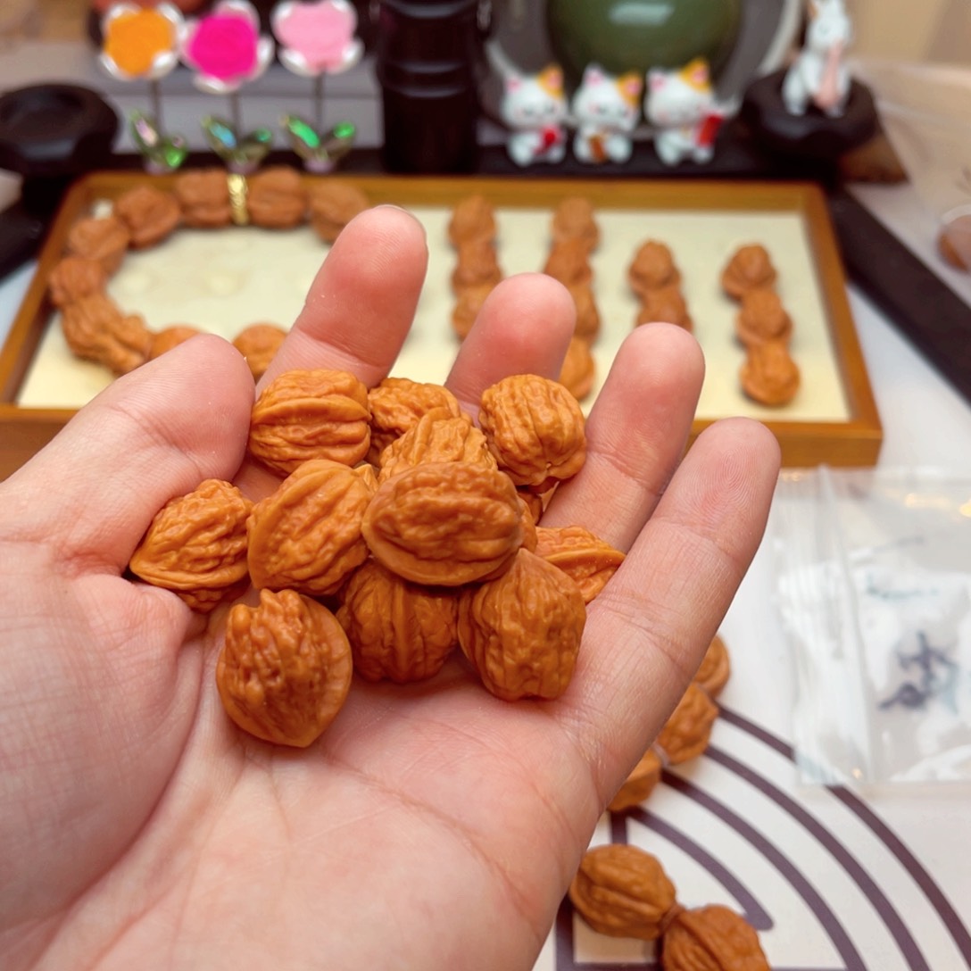 文玩核桃手串蛤蟆头红皮