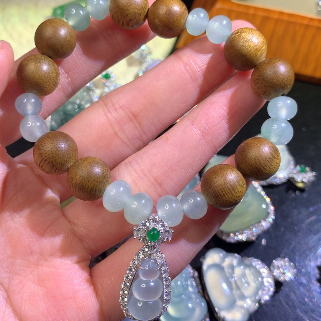 德***坤翡翠银S925镶嵌项链