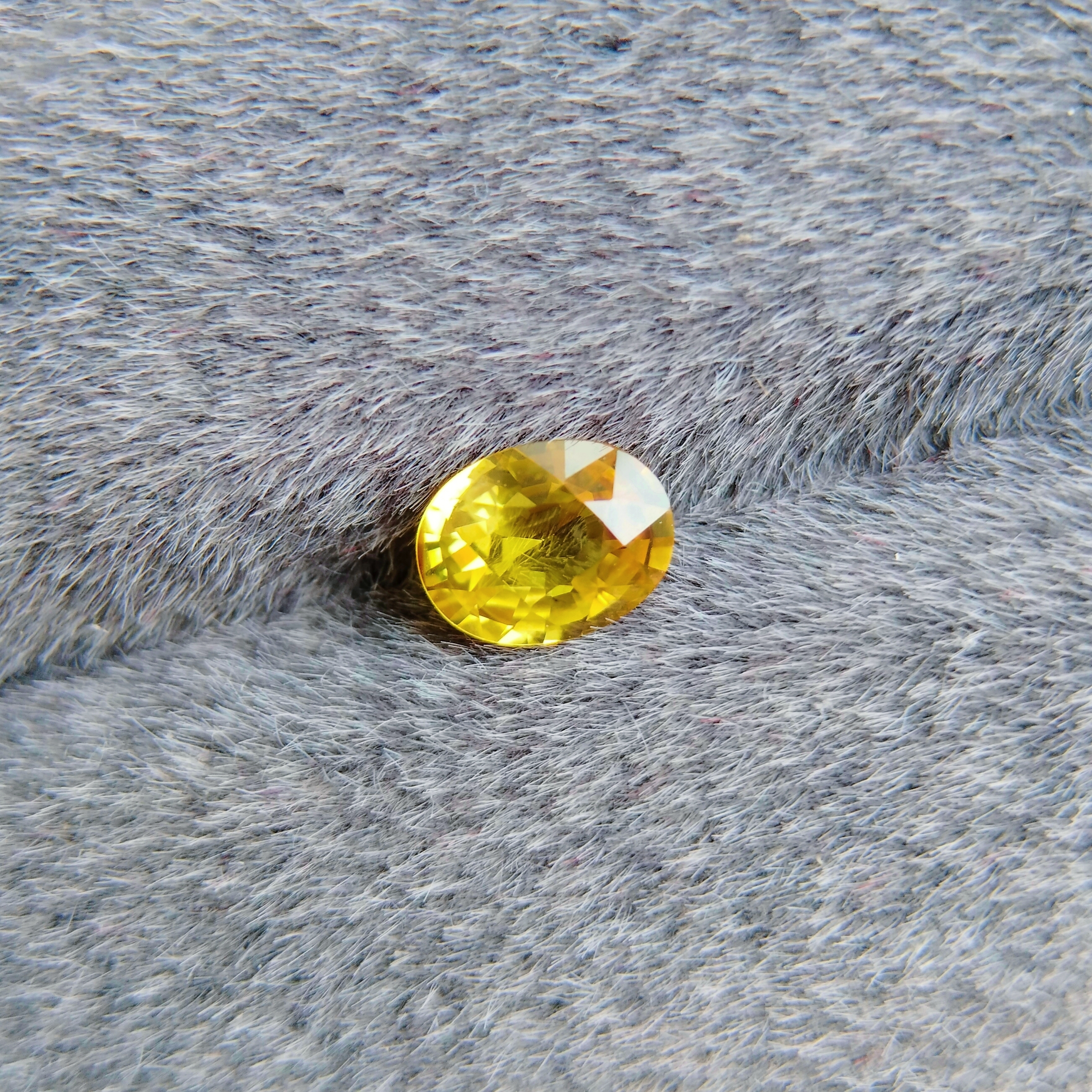 天然无烧山东黄蓝宝裸石金丝雀色满火彩精切支持定制礼物1.3克拉