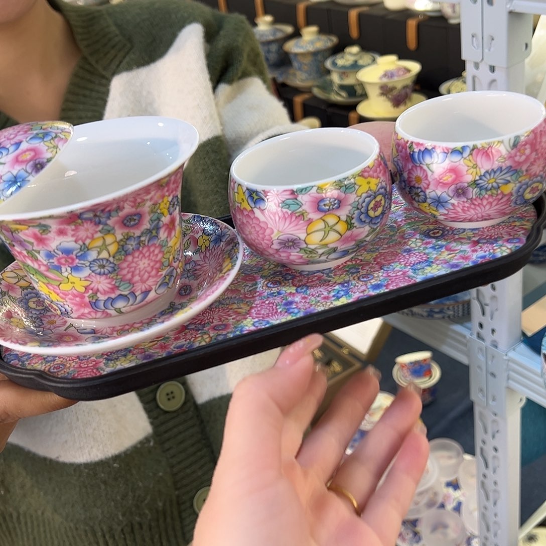 盖碗很漂亮我很喜欢