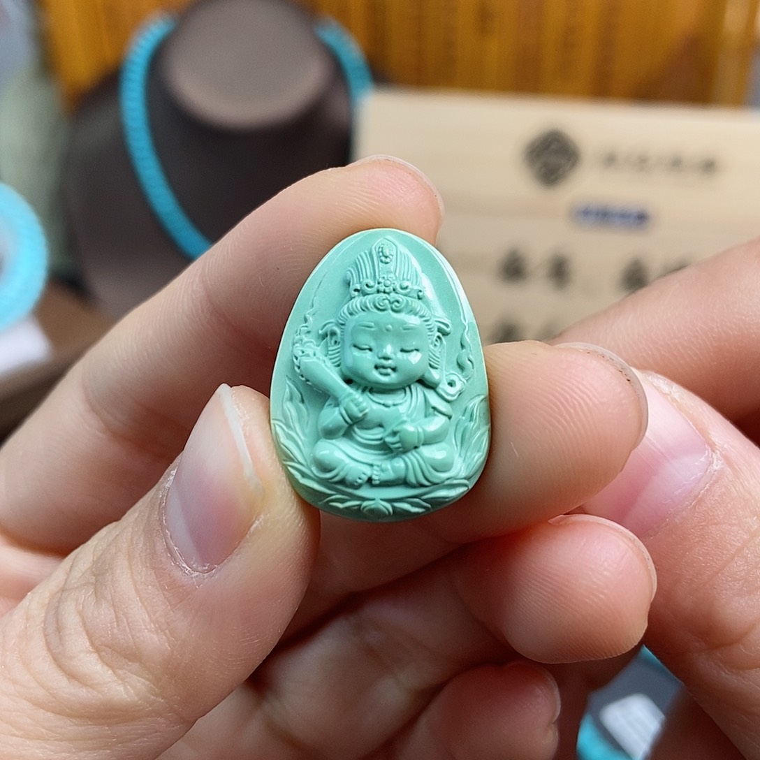 绿松石配饰未镶嵌