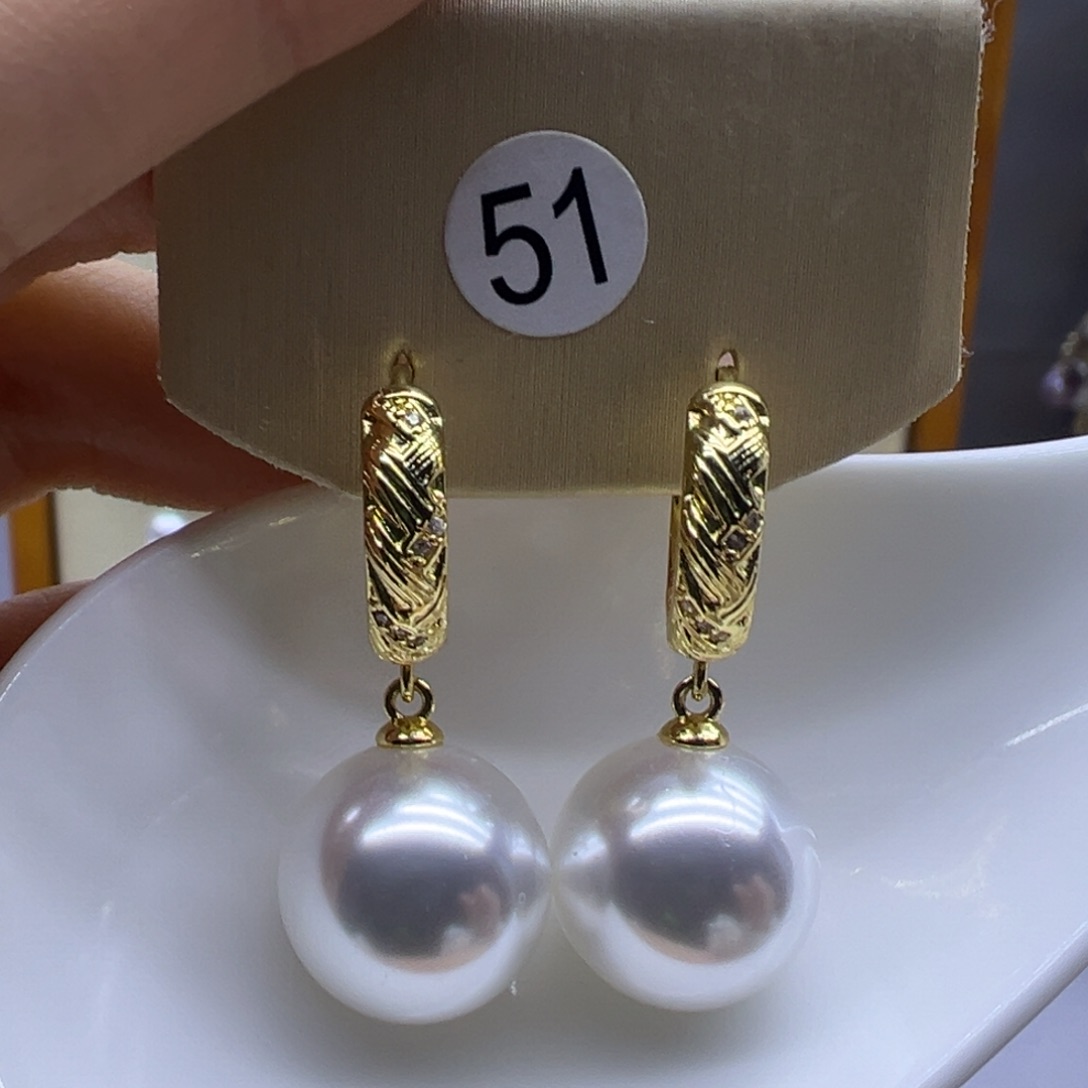 淡水珍珠耳饰未镶嵌