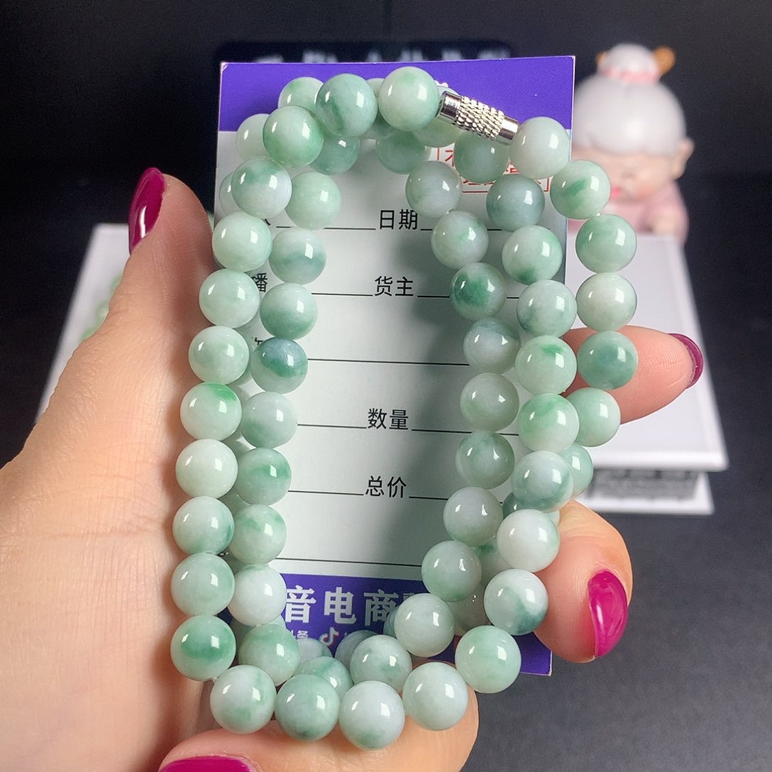 翡翠手串未镶嵌卡8+