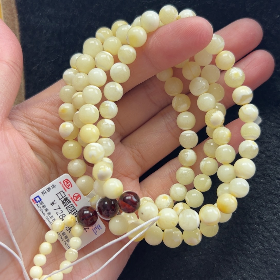 琥珀珠宝奇石未镶嵌