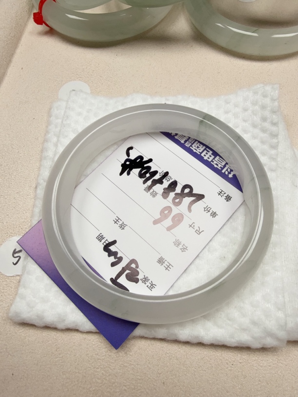 天山翠手镯纯天然