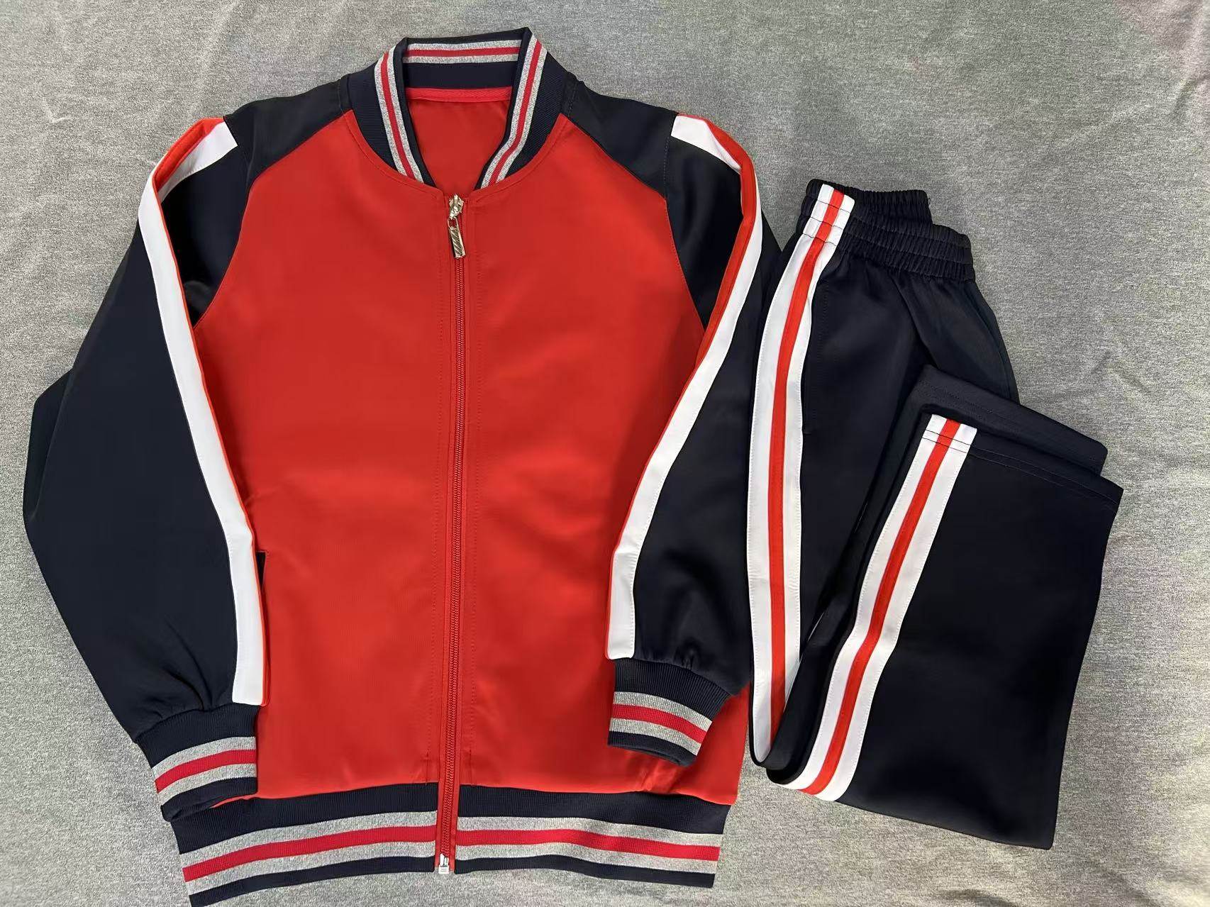 威伦雅---贵港市东湖小学冬装校服