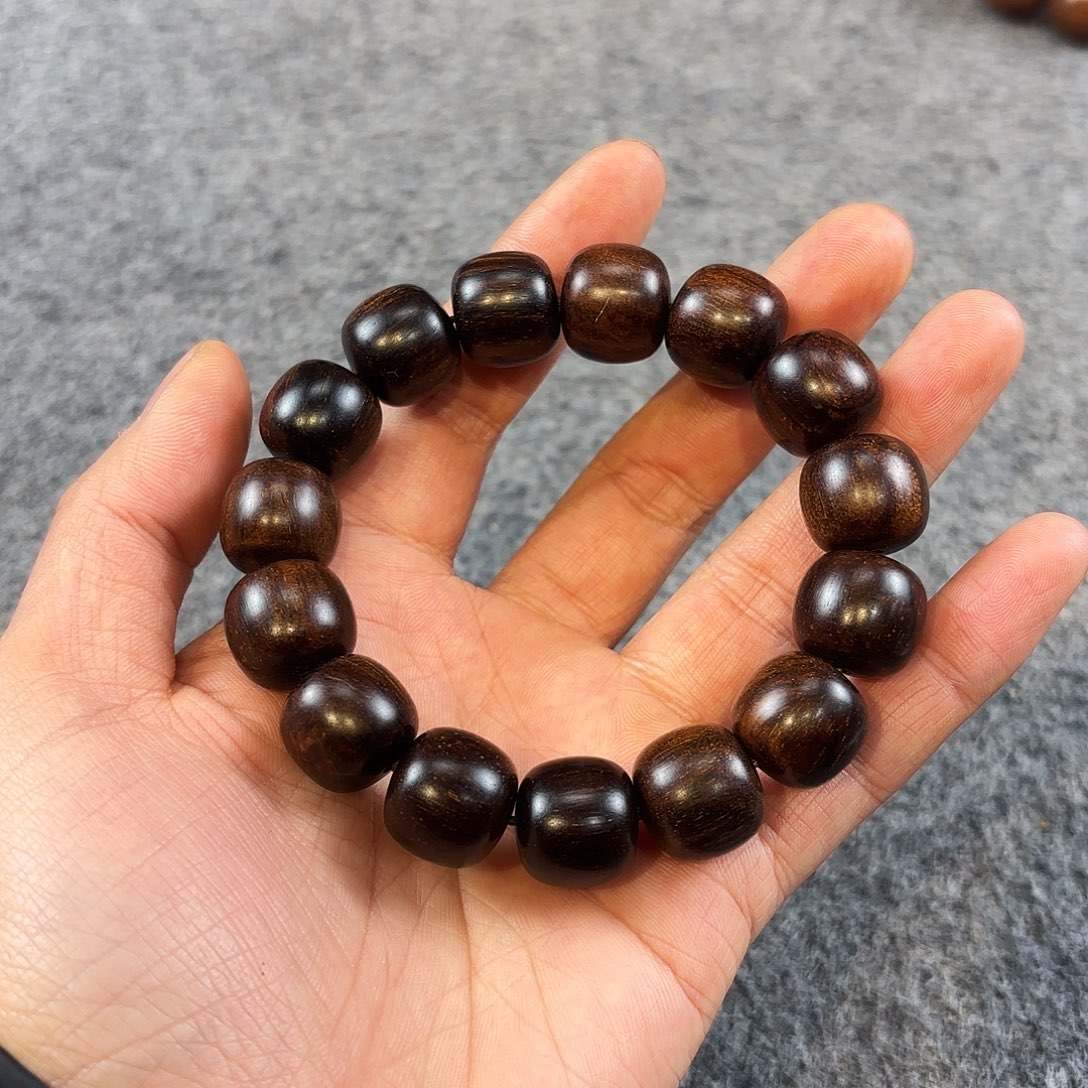 贡木巴布亚新几内亚贡木爆金丝黑肉1.5/1.6