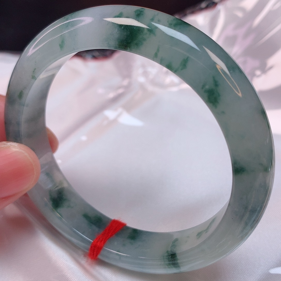 翡翠手镯未镶嵌55+ 翡翠手镯