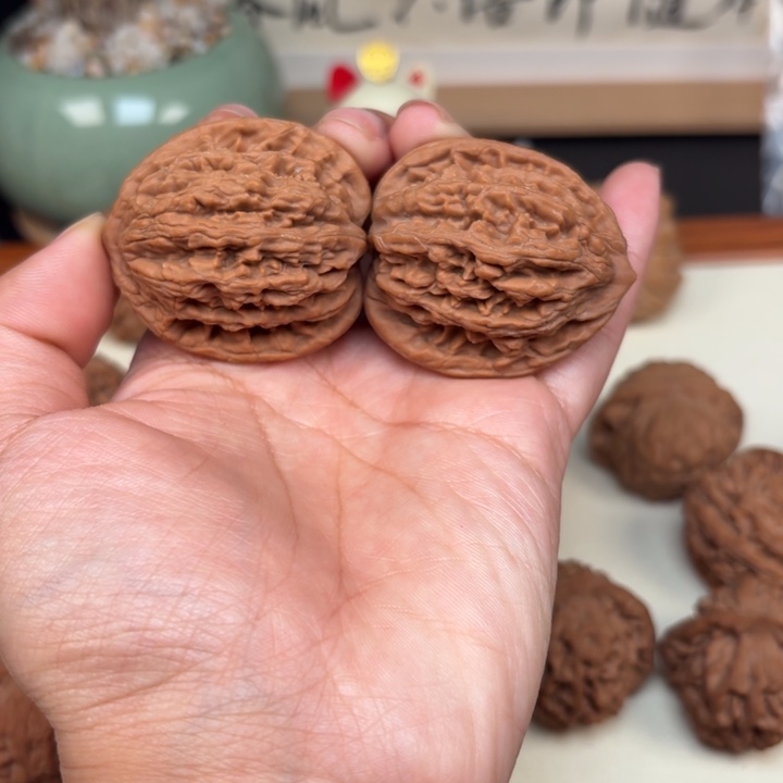 文玩核桃把件全品虎头40