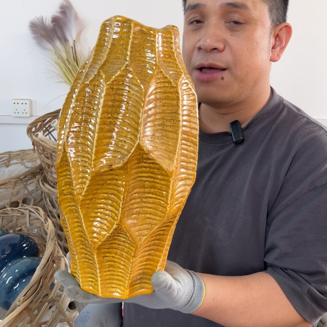 摆件45 号高中低温工艺瓶（部分微瑕）