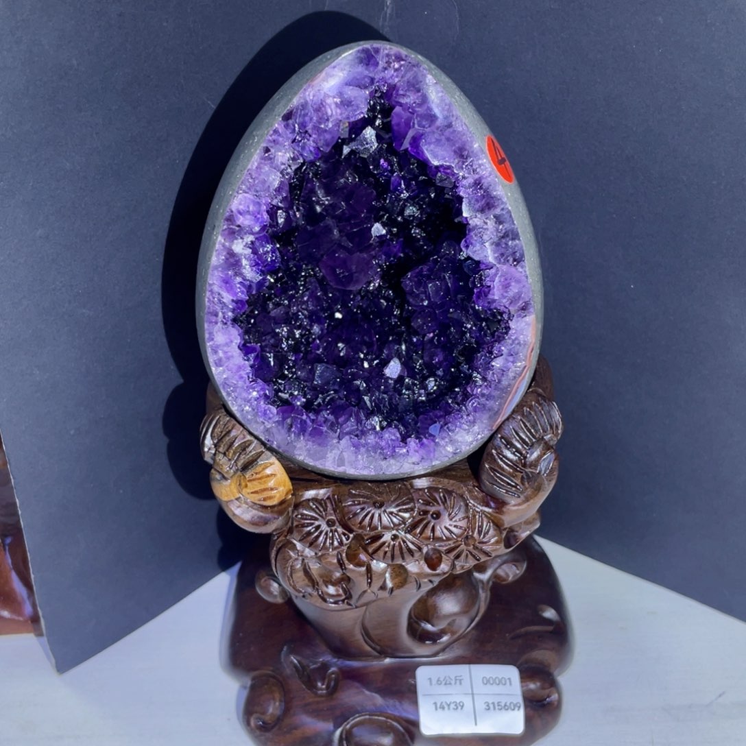 乌拉圭紫水晶摆件