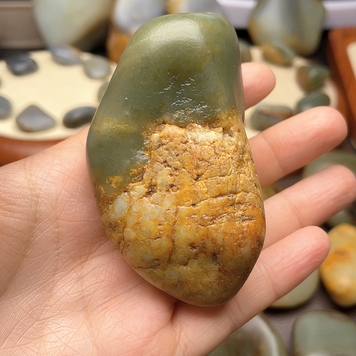 和田玉未镶嵌颈饰17