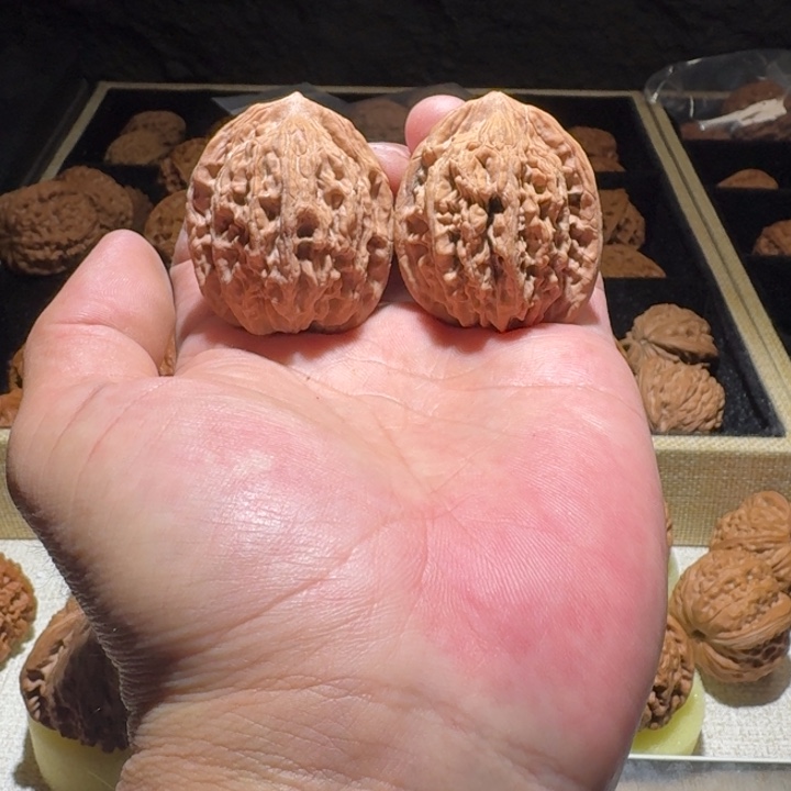 文玩核桃吊坠40虎头