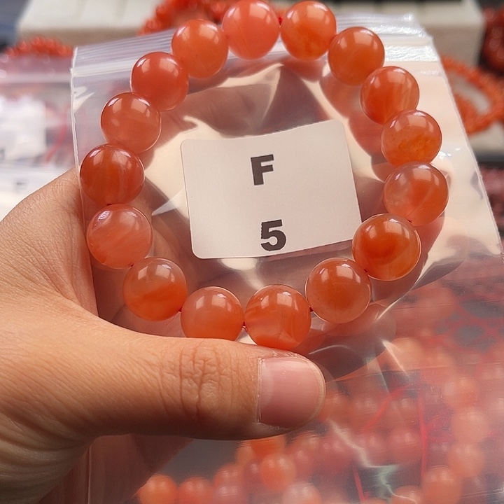 南红玛瑙未镶嵌多样性发货默认微瑕称重13mm