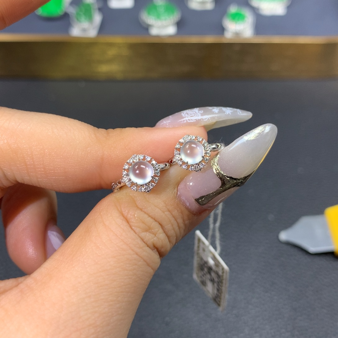 翡翠耳饰18K金镶嵌翡翠