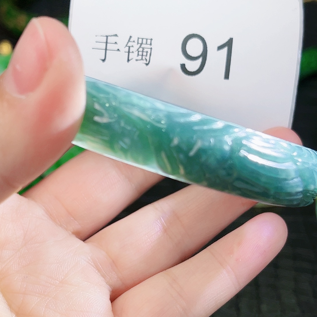 翡翠颈饰未镶嵌手镯59-60