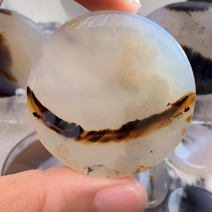 玛瑙/玉髓颈饰未镶嵌