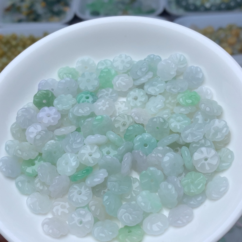 【闪购商品】翡翠手链未镶嵌卡9小花50个