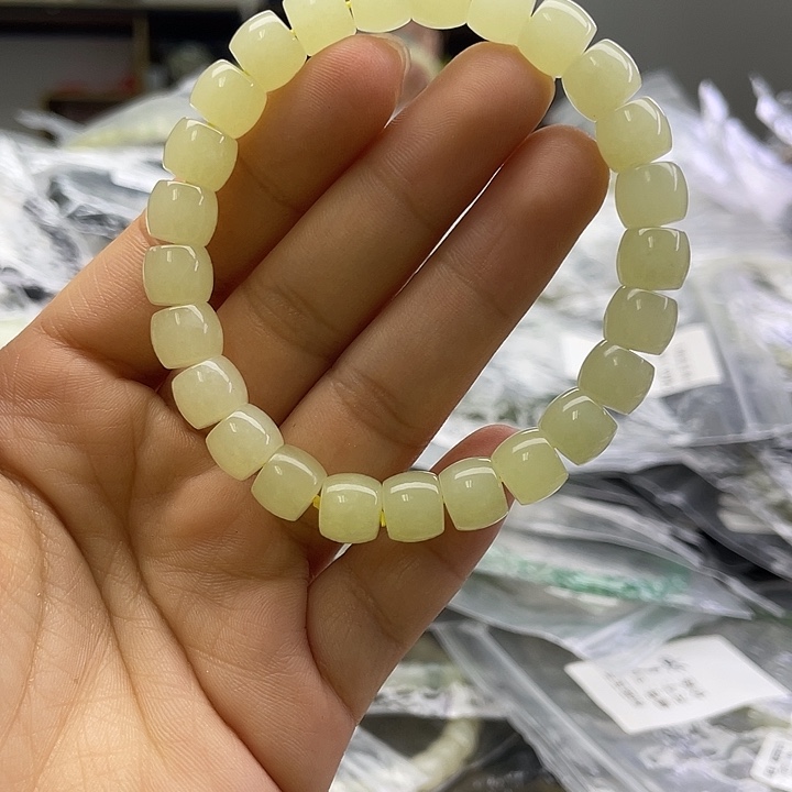 和田玉未镶嵌手串